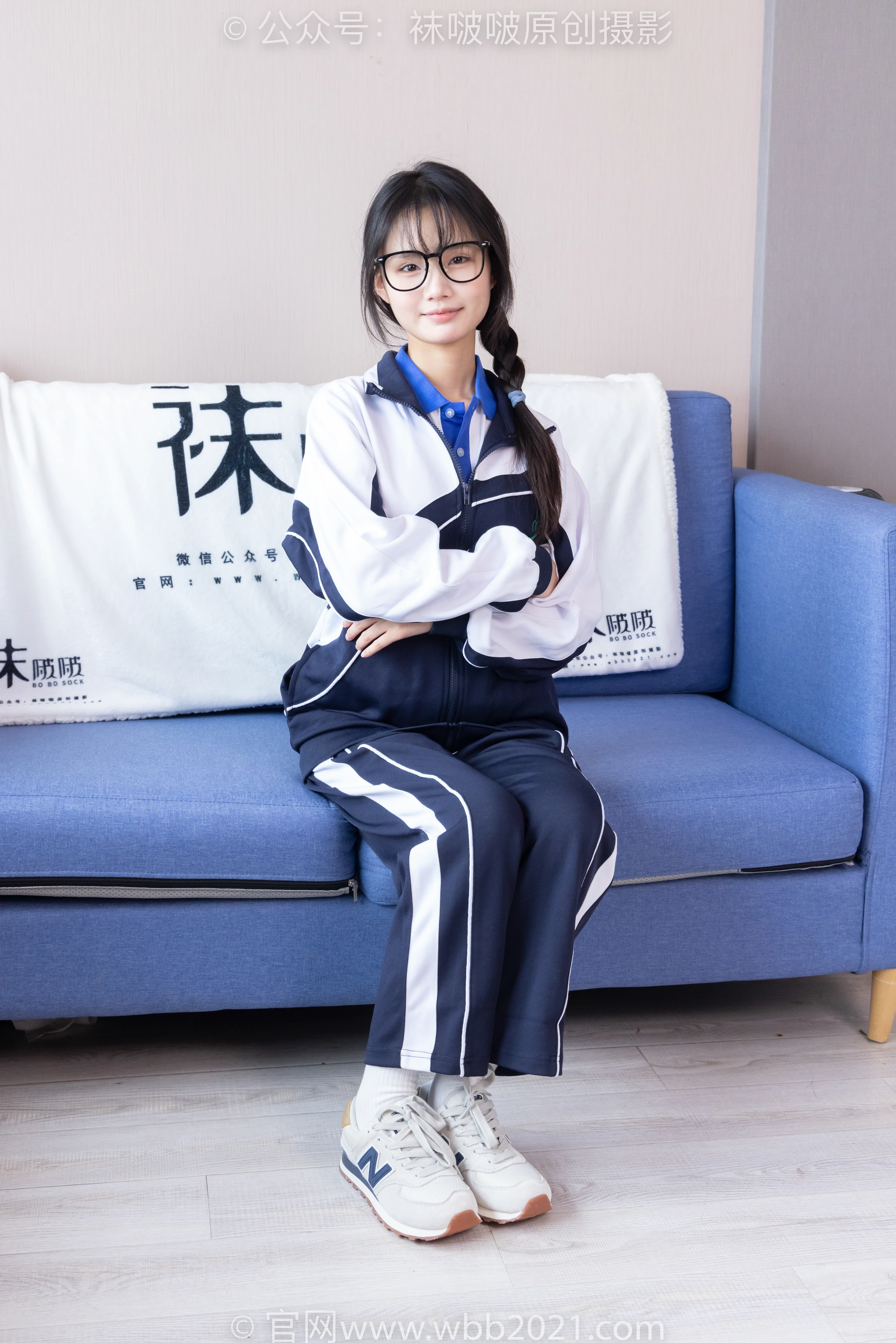[BoBoSocks袜啵啵] NO.456 甜甜圈-运动鞋、白棉袜、裸足、校服（花絮版） 1